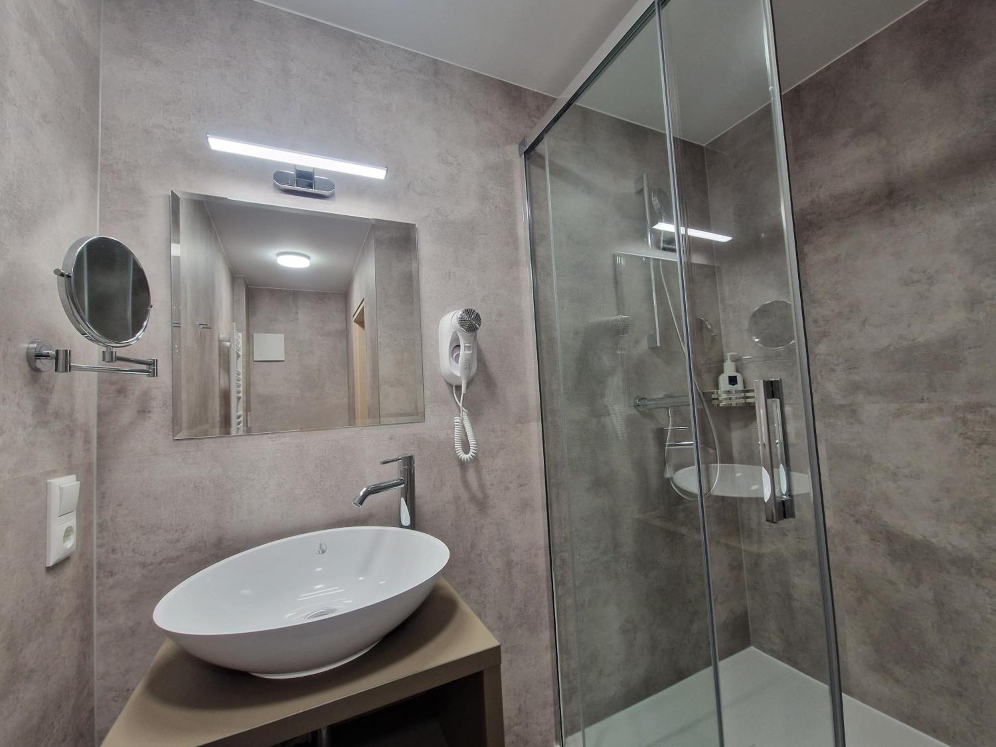 Hotel Duenenschloss Mit Private Spa ซินโนวิทซ์ ภายนอก รูปภาพ